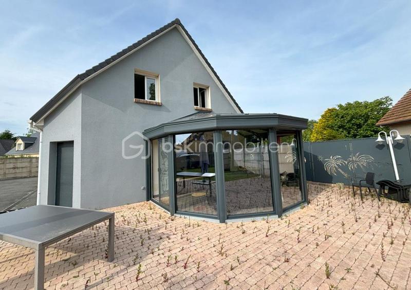 Maison traditionnelle - 168 m² - 6 pièces