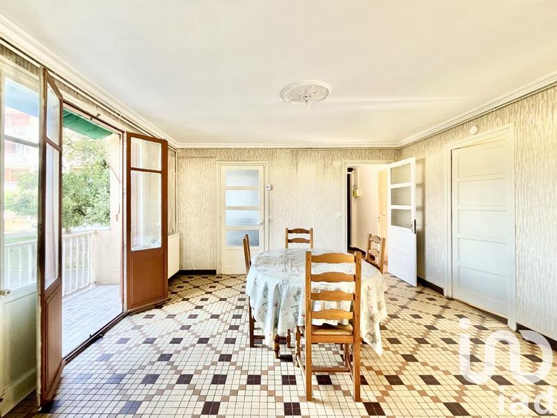 Appartement - 75 m² - 5 pièces