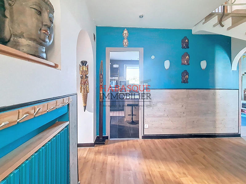 Maison - 102 m² - 7 pièces