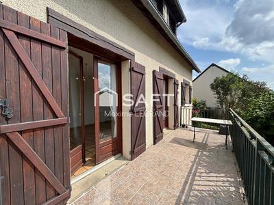 Maison - 93 m² - 6 pièces