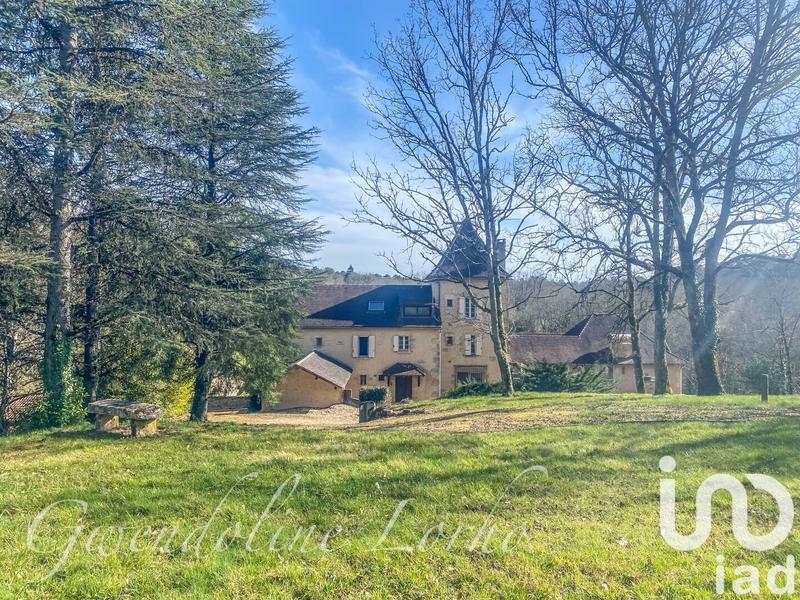 Maison - 629 m² - 11 pièces