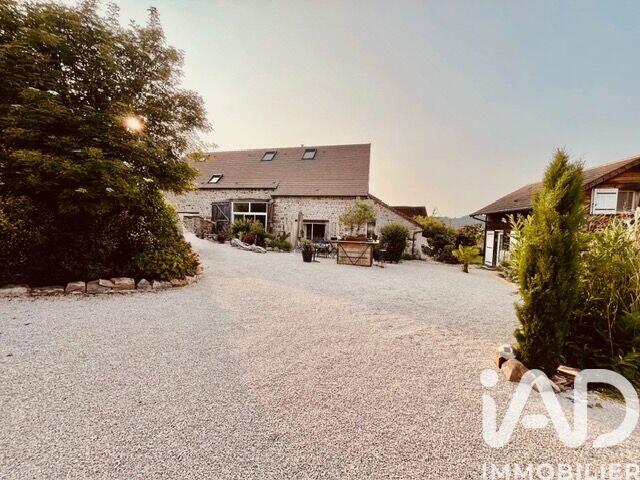 Maison de campagne - 266 m² - 7 pièces