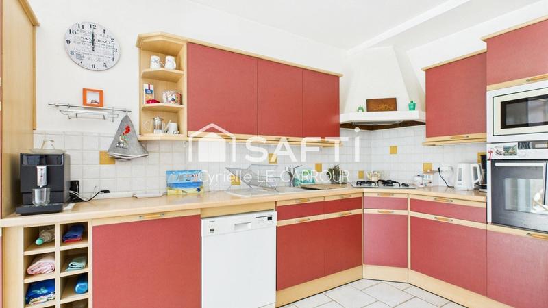 Maison - 203 m² - 7 pièces