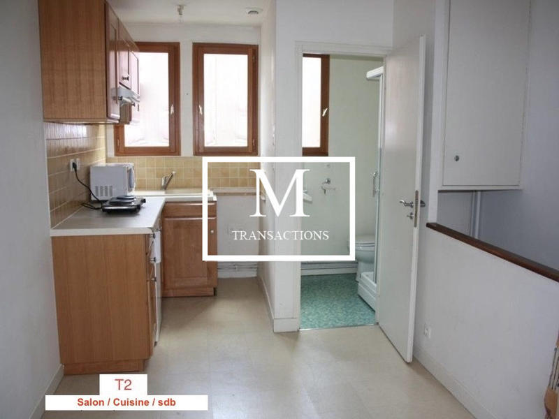 Maison - 215 m² - 6 pièces