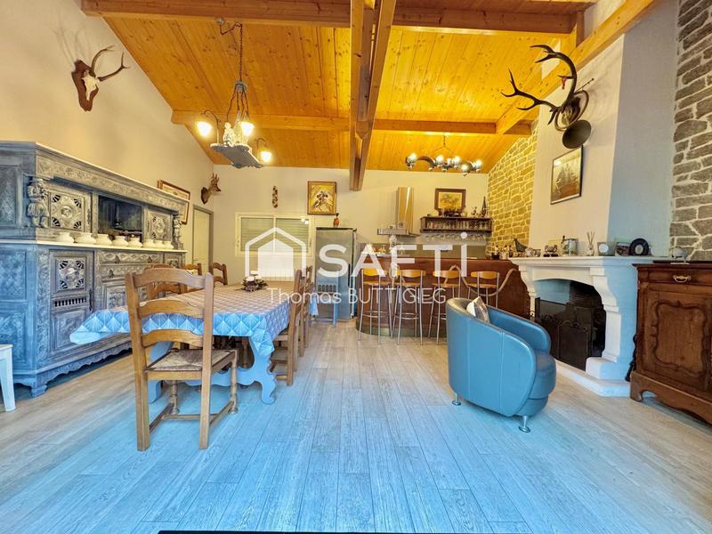 Villa - 233 m² - 5 pièces