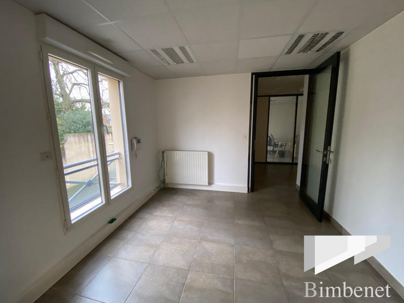 Bureau - 227 m² - 6 pièces