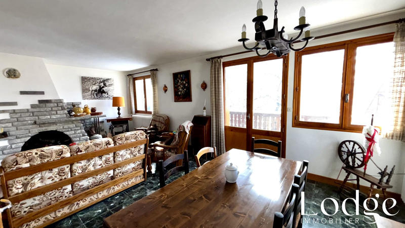 Appartement - 85 m² - 4 pièces