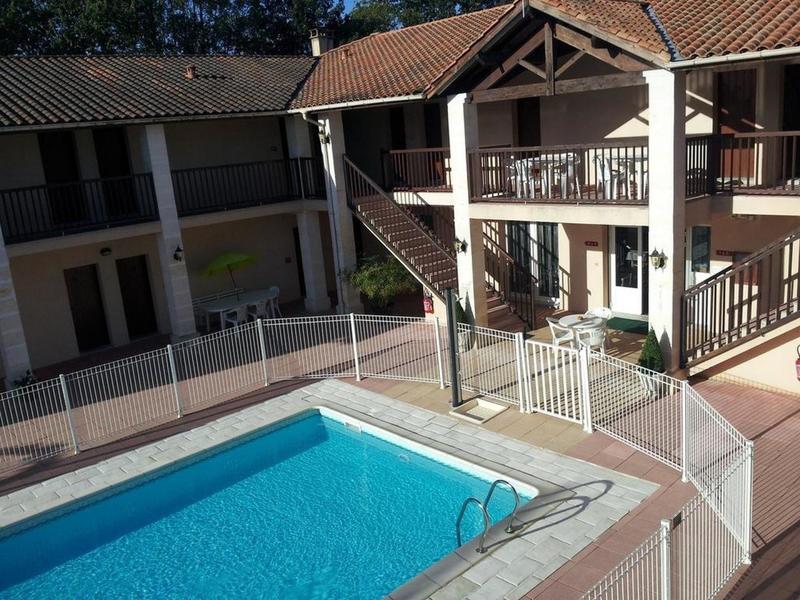 Local commercial - 711 m² - 36 pièces