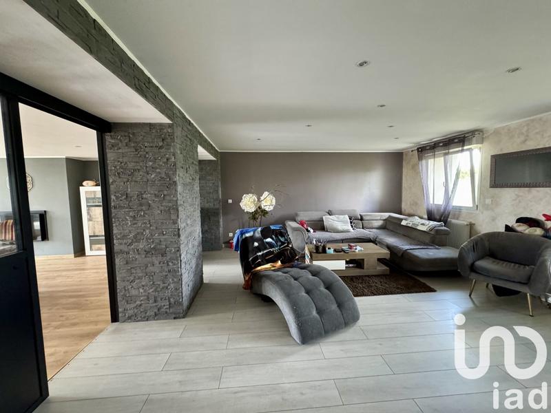 Maison - 216 m² - 7 pièces