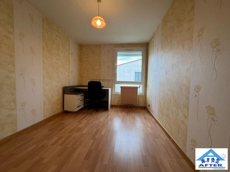 Maison - 102 m² - 5 pièces