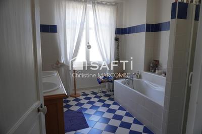 Maison - 185 m² - 9 pièces