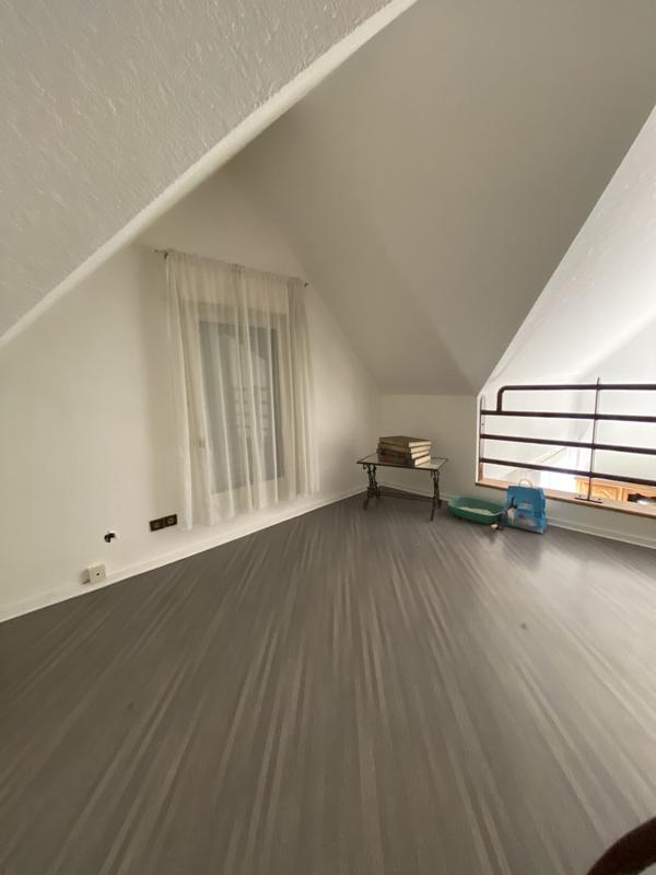 Villa - 179 m² - 9 pièces