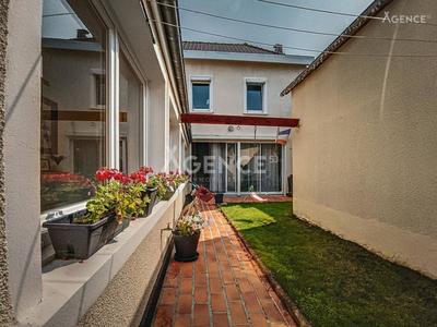 Maison - 130 m² - 4 pièces