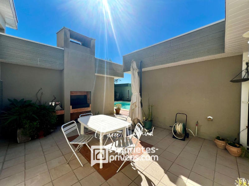 Maison - 207 m² - 5 pièces