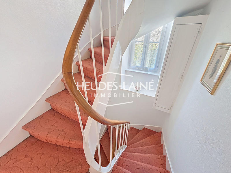 Maison - 197 m² - 8 pièces