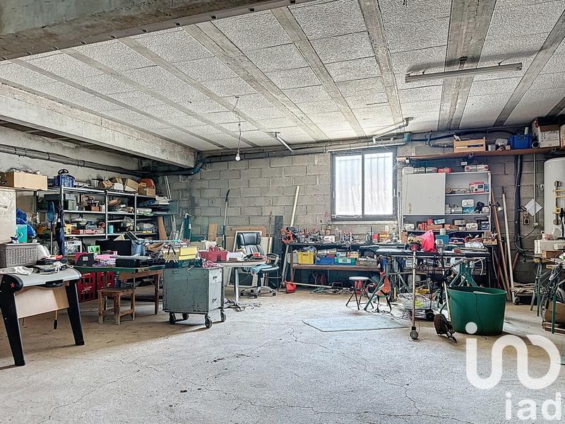 Maison - 227 m² - 8 pièces