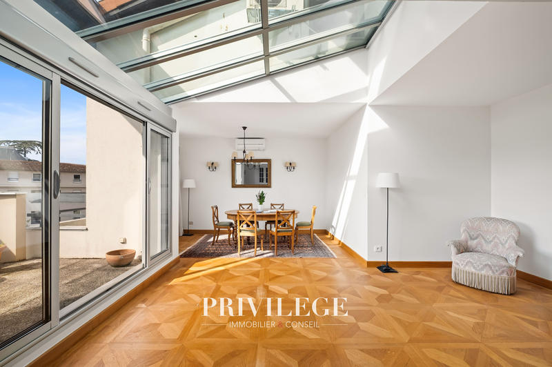 Duplex - 192 m² - 6 pièces