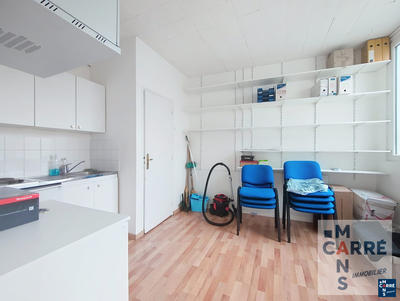 Local commercial - 67 m² - 3 pièces