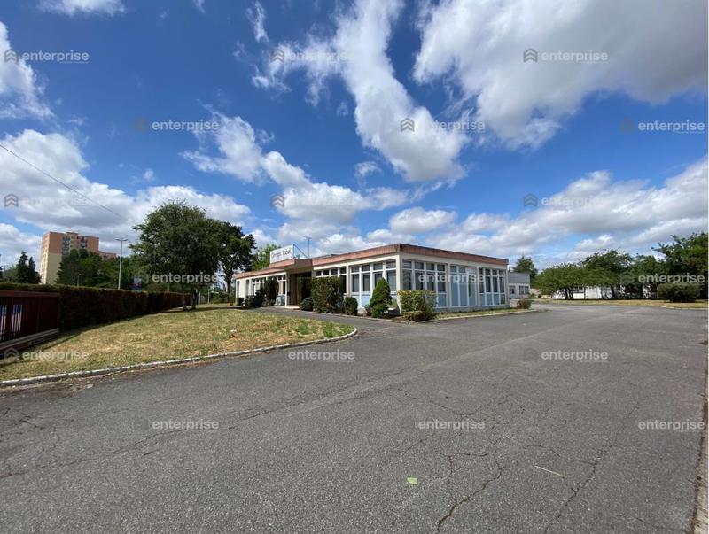 Local d'activité / Entrepôt - 1 773 m²