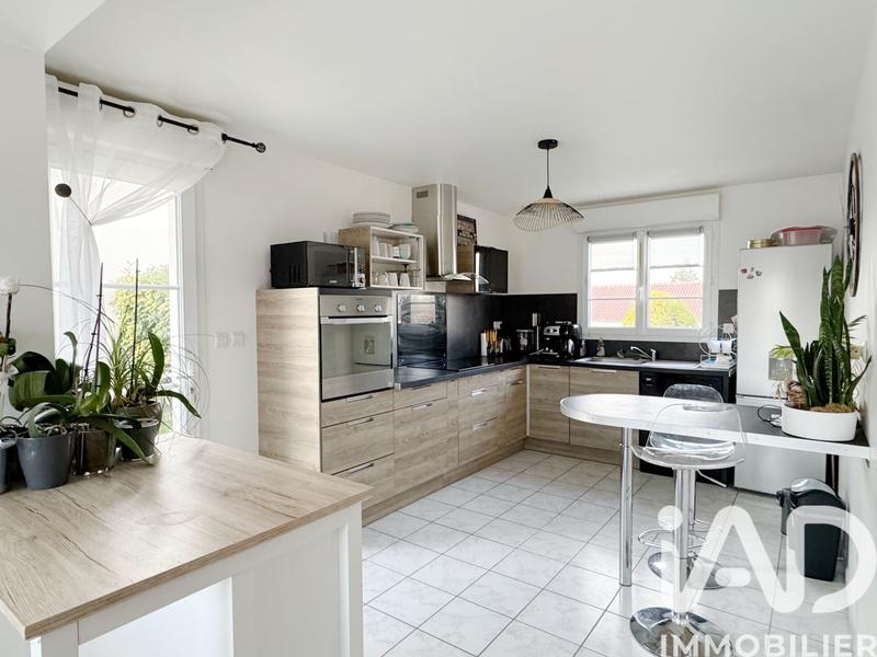 Maison - 93 m² - 4 pièces