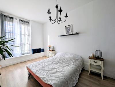 Appartement - 79 m² - 2 pièces