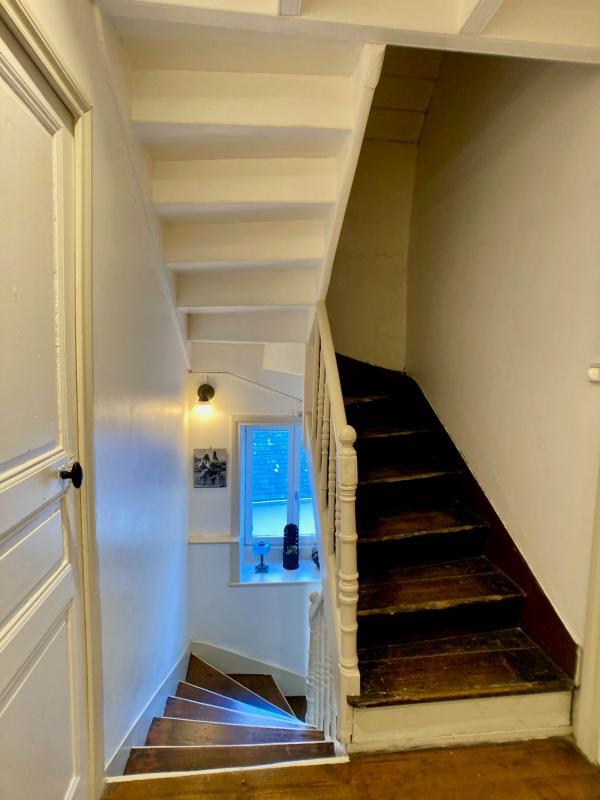 Maison - 272 m² - 9 pièces