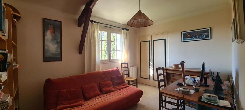 Maison - 274 m² - 11 pièces