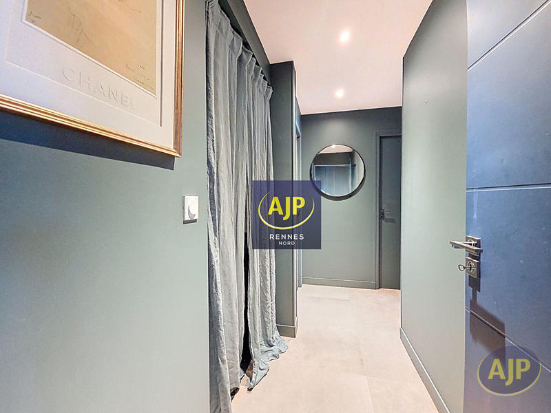 Appartement - 135 m² - 5 pièces