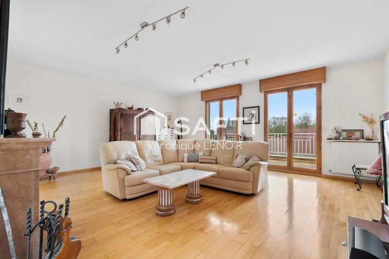 Maison - 238 m² - 6 pièces