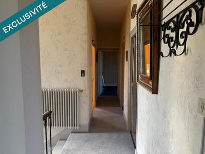 Maison - 248 m² - 11 pièces