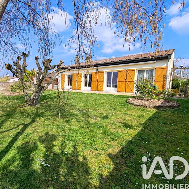 Maison - 90 m² - 4 pièces