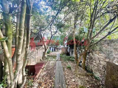 Maison - 187 m² - 8 pièces