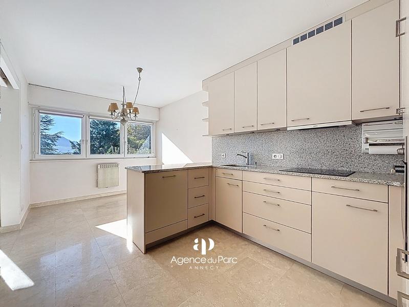 Appartement - 94 m² - 3 pièces