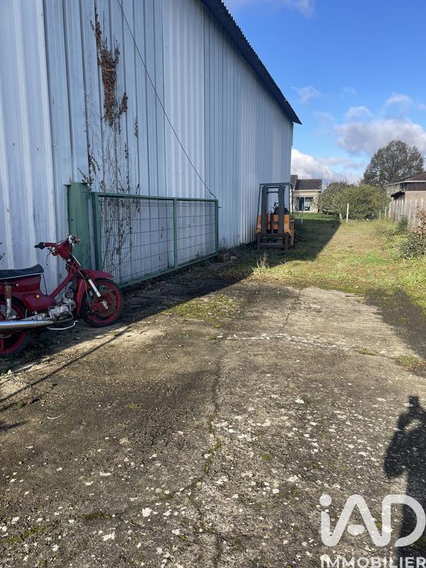 Ferme - 400 m² - 2 pièces