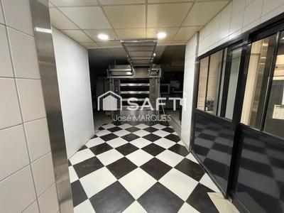 Local commercial - 270 m² - 8 pièces