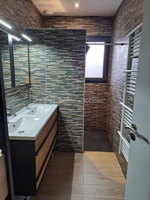 Maison - 133 m² - 6 pièces