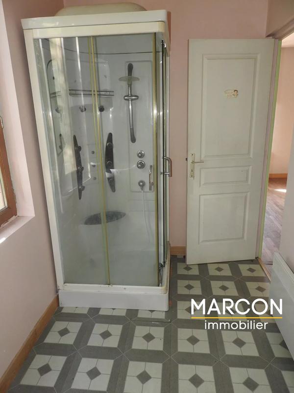 Maison - 120 m² - 10 pièces