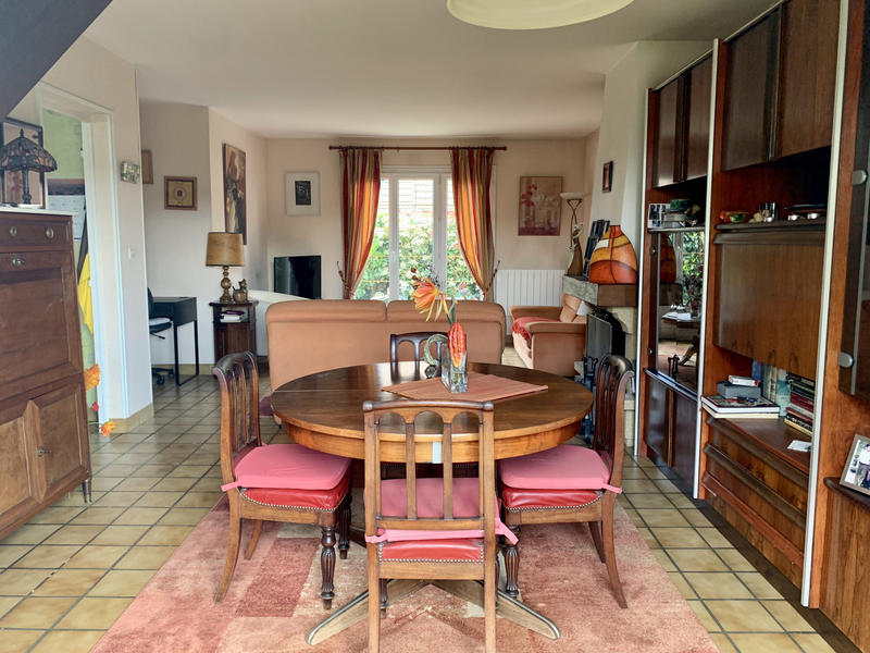 Maison - 98 m² - 5 pièces