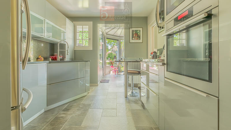 Maison - 175 m² - 7 pièces