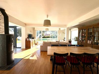 Maison - 147 m² - 6 pièces