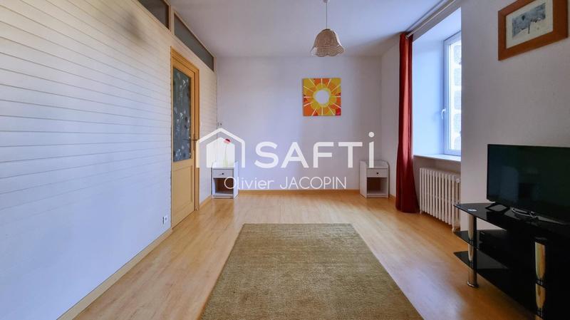 Maison - 182 m² - 9 pièces