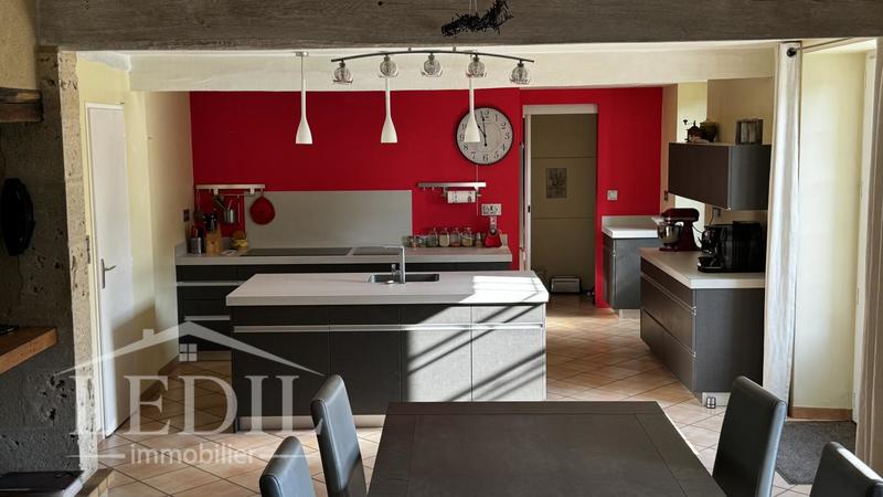 Maison de campagne - 220 m² - 7 pièces