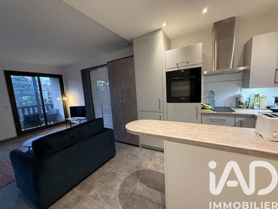 Studio - 30 m² - 1 pièce