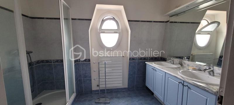 Maison - 161 m² - 6 pièces