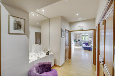 Appartement - 183 m² - 5 pièces