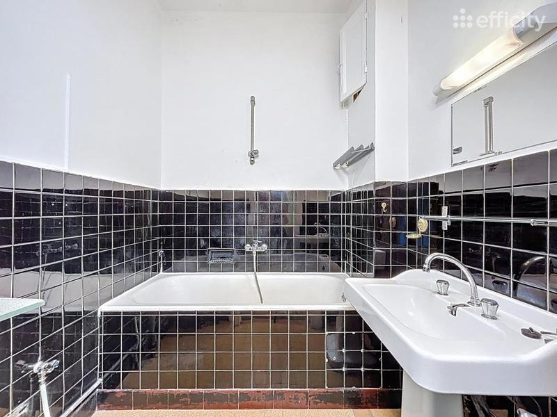 Appartement - 65 m² - 2 pièces