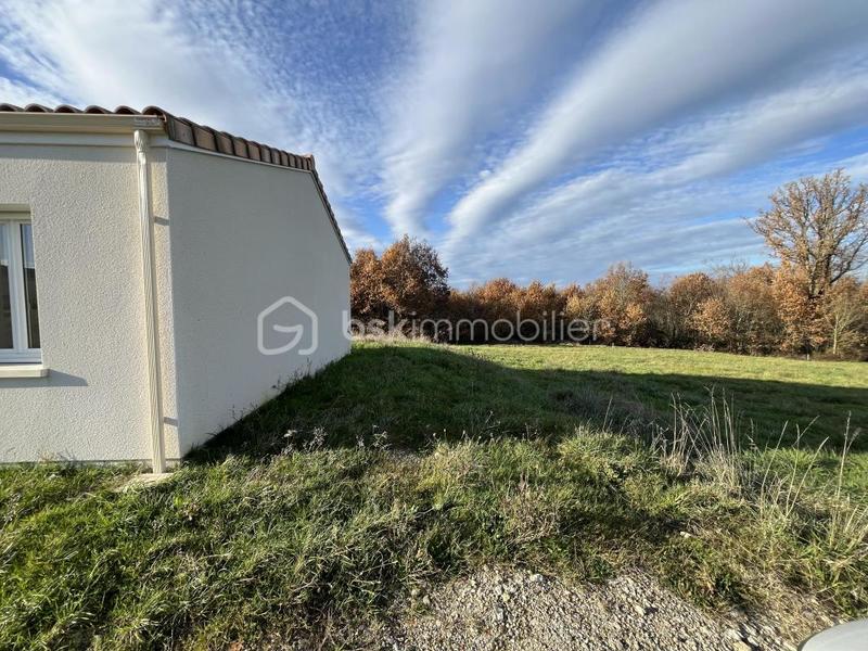 Maison traditionnelle - 71 m² - 4 pièces