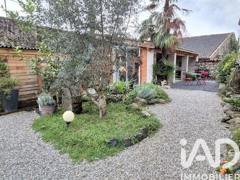 Maison - 194 m² - 8 pièces