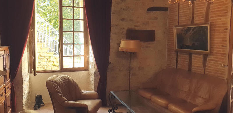 Maison - 250 m² - 6 pièces