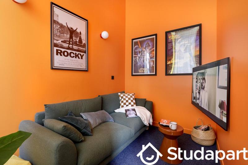 Chambre - 11 m² - 1 pièce